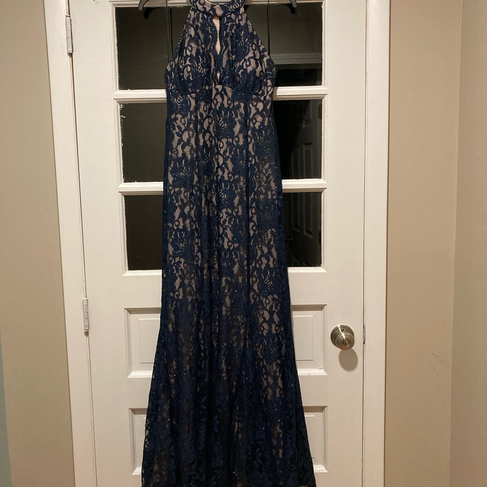 Nightway Stunning Navy/Nude Lace Gown size 4